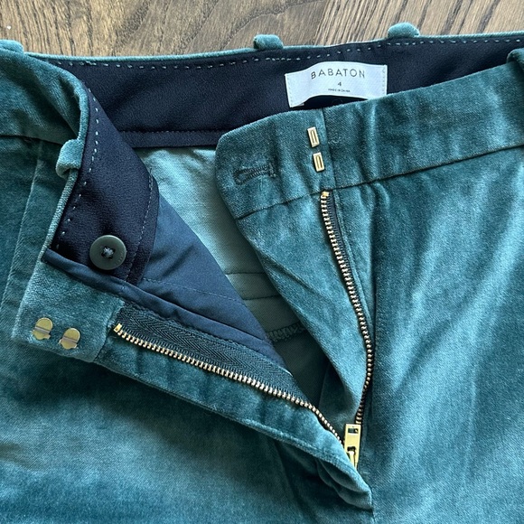 Babaton Women’s Green Velvet Cropped Pants - Size 4 - Picture 2 of 7